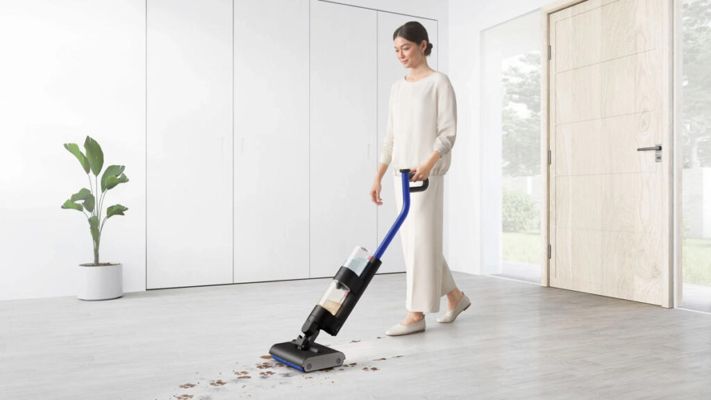 Dyson Introduces Its First Exclusive Hard Floor Cleaner Without Suction