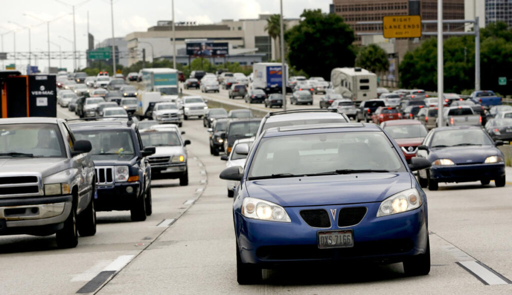 The US Unveils Road Safety Plan Enabling Cars to ‘Communicate’ with Each Other