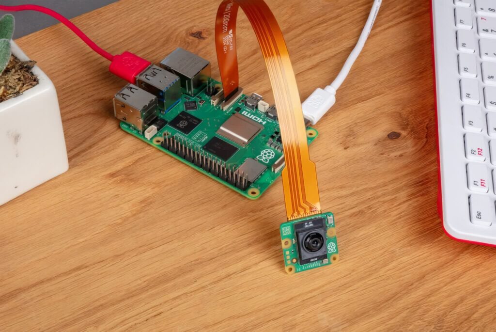 Raspberry Pi’s  AI Camera with Built-in Neural Network Perfectly Complements Its New AI Kit