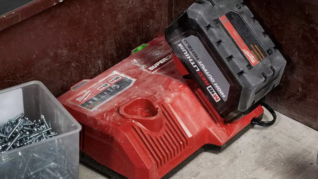 Why Your Milwaukee Battery Charger Flashes Red and Green (and How to Solve It)